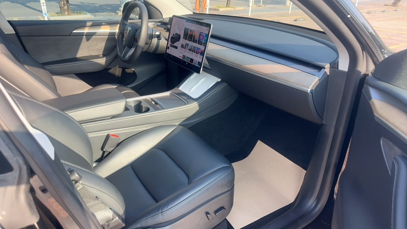 Tesla Model Y 2021 #8 Tesla Model Y 2021 car image #8