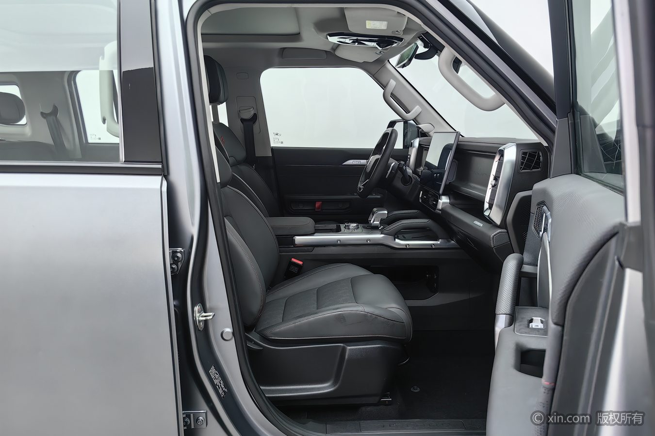 Jetour Traveller 2024 car image #24