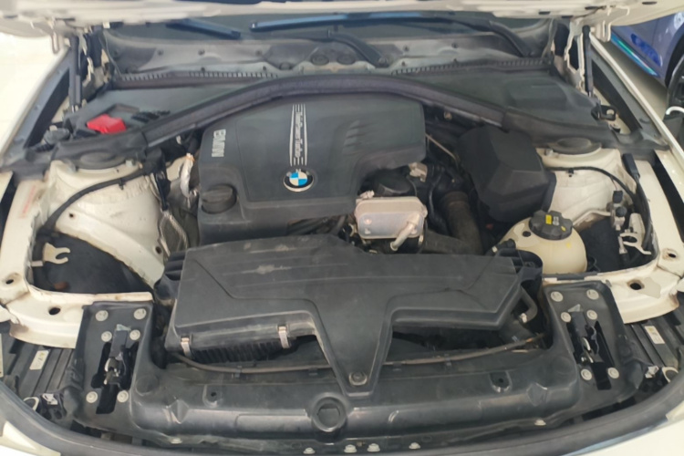 BMW 3 Series 2015 car image #22