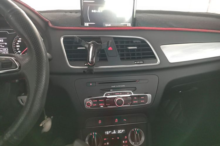 Audi Q3 2015 #15 Audi Q3 2015 car image #15