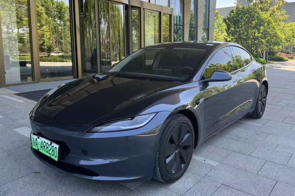 Tesla Model 3 2025 car image 