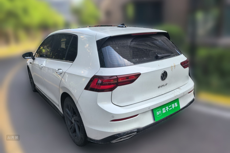 Volkswagen Golf 2022 car image #5