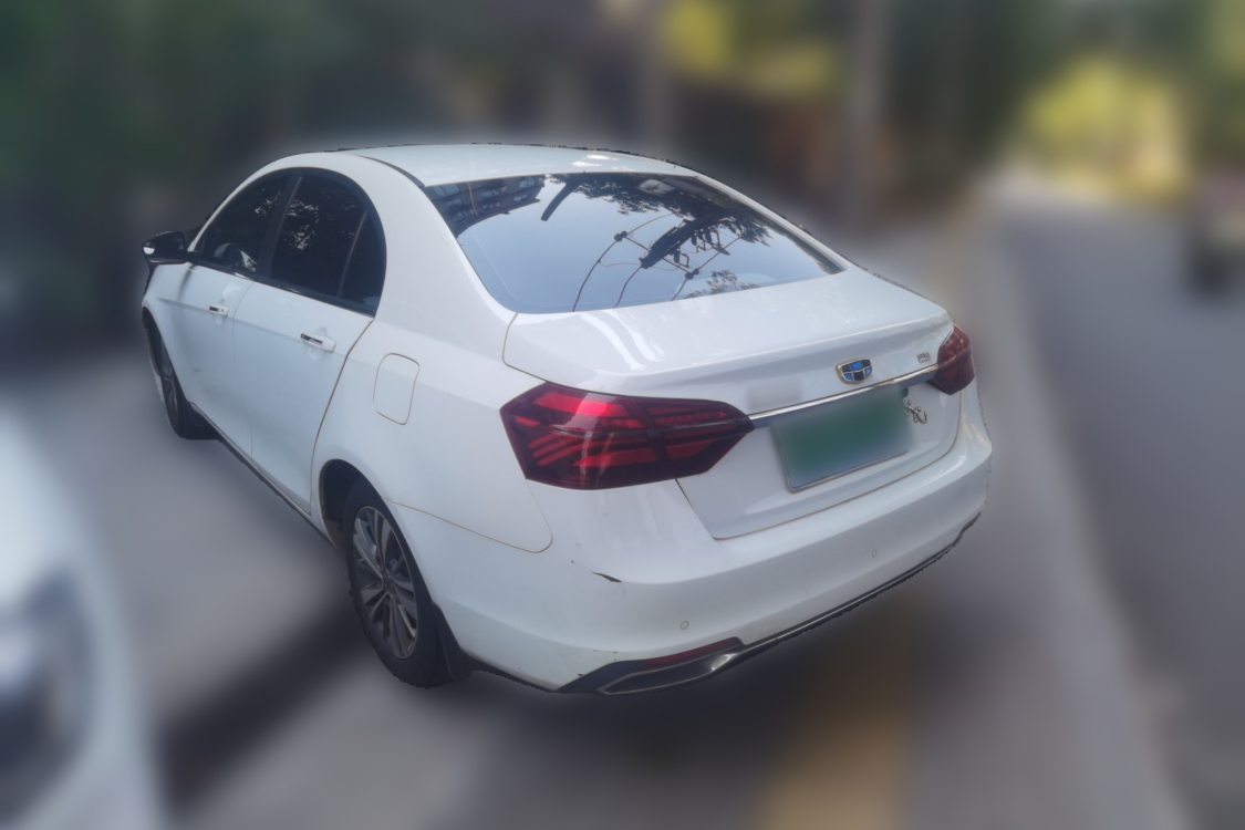 GEELY Emgrand 2019 car image #3