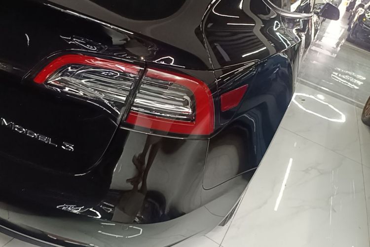 Tesla Model 3 2023 car image #8