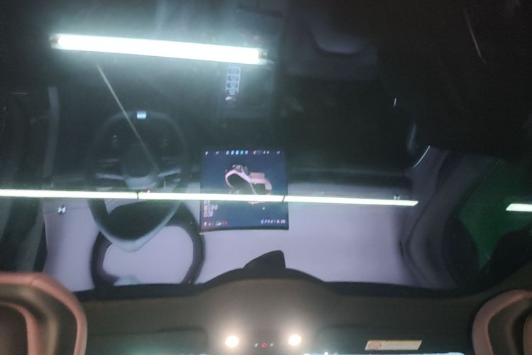 MI SU7 2025 car image #18
