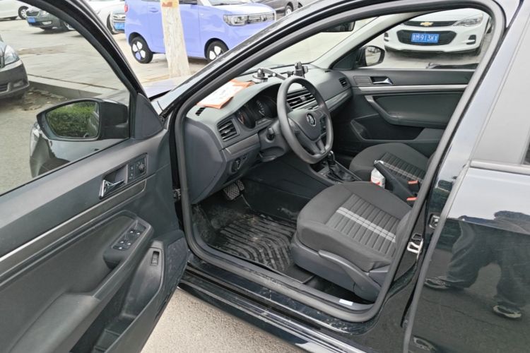 Volkswagen Lavida 2022 car image #12