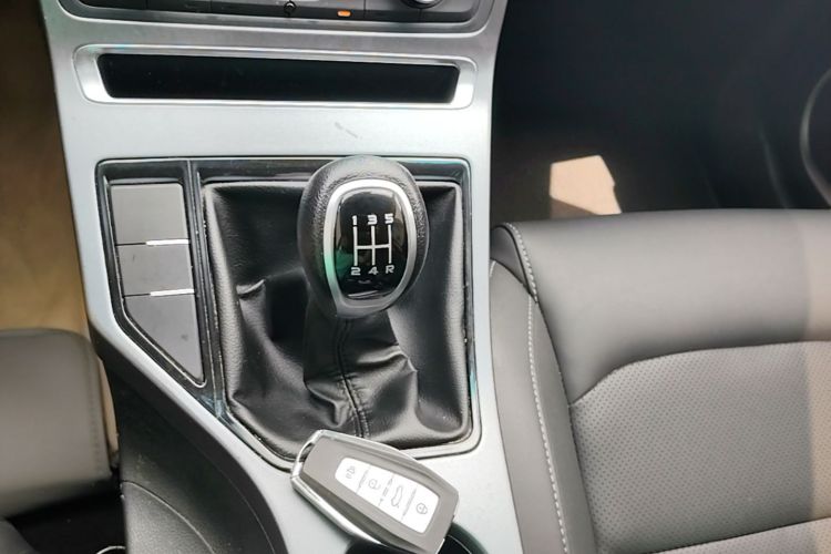 GEELY Emgrand 2020 car image #14