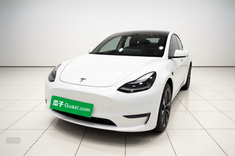 Tesla Model Y 2023 #2 Tesla Model Y 2023 car image #2