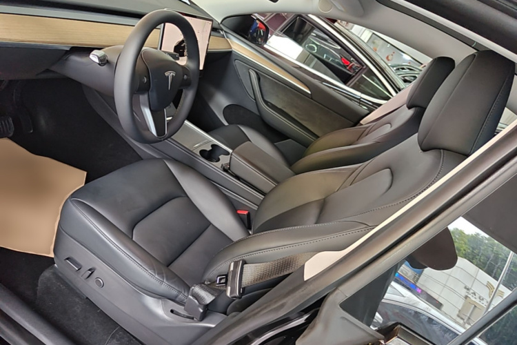 Tesla Model Y 2022 #15 Tesla Model Y 2022 car image #15