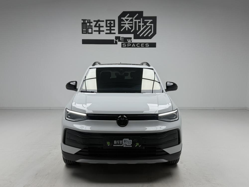 Volkswagen Tharu 2025 car image #2