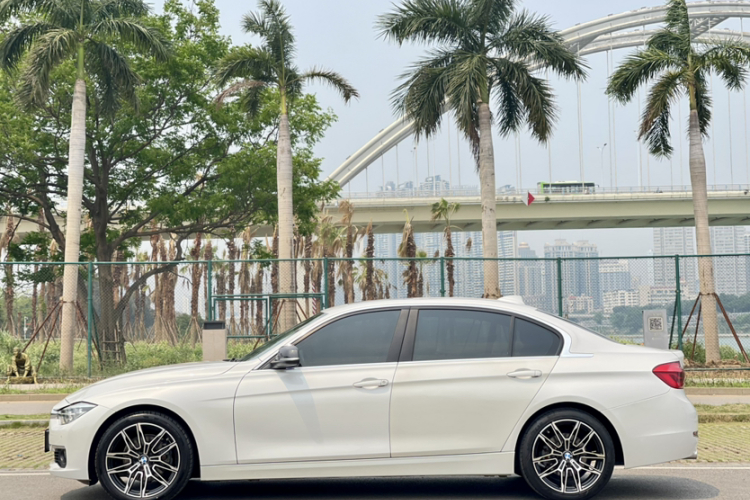 BMW 3 Series 2017 car image #4