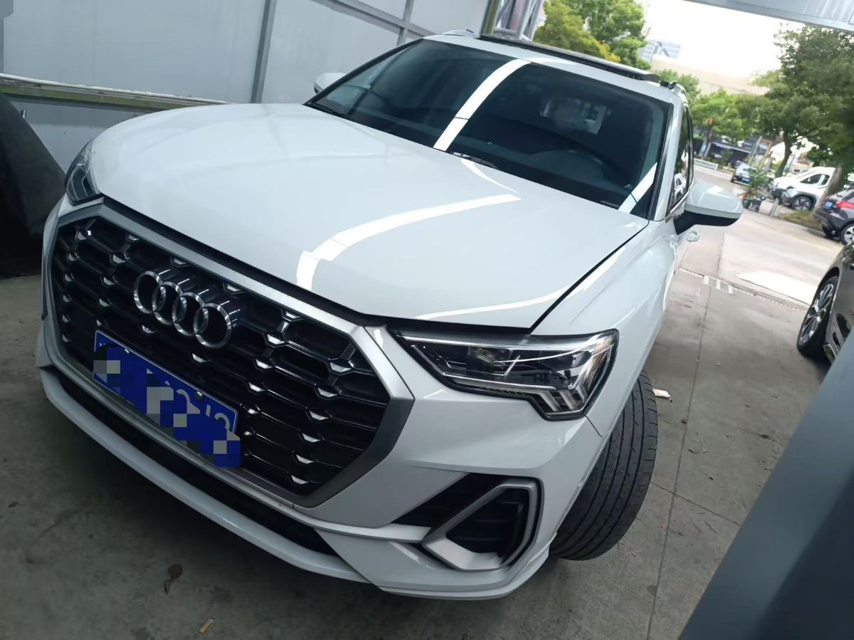 Audi Q3 2021 Audi Q3 2021 car image