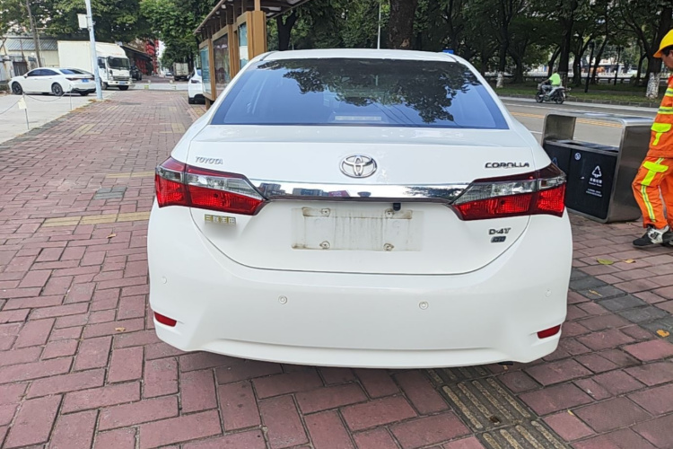 Toyota Corolla 2018 изображение автомобиля #6