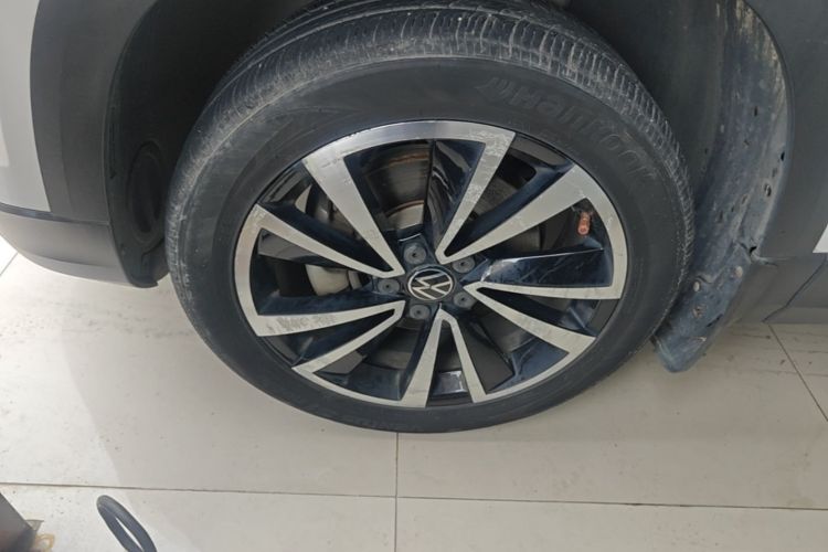Volkswagen Tharu 2021 car image #9