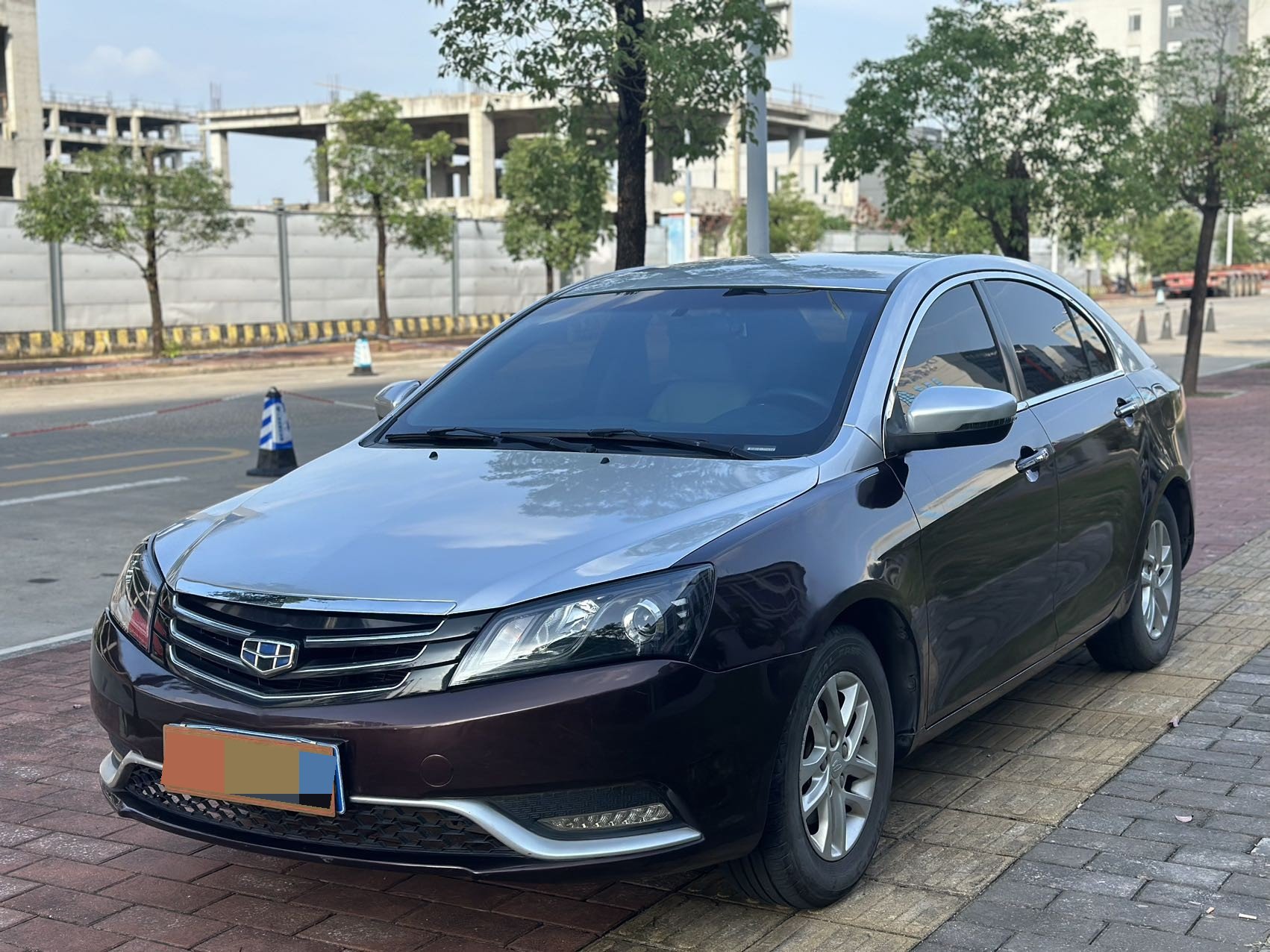 GEELY Emgrand 2016 GEELY Emgrand 2016 immagine di auto