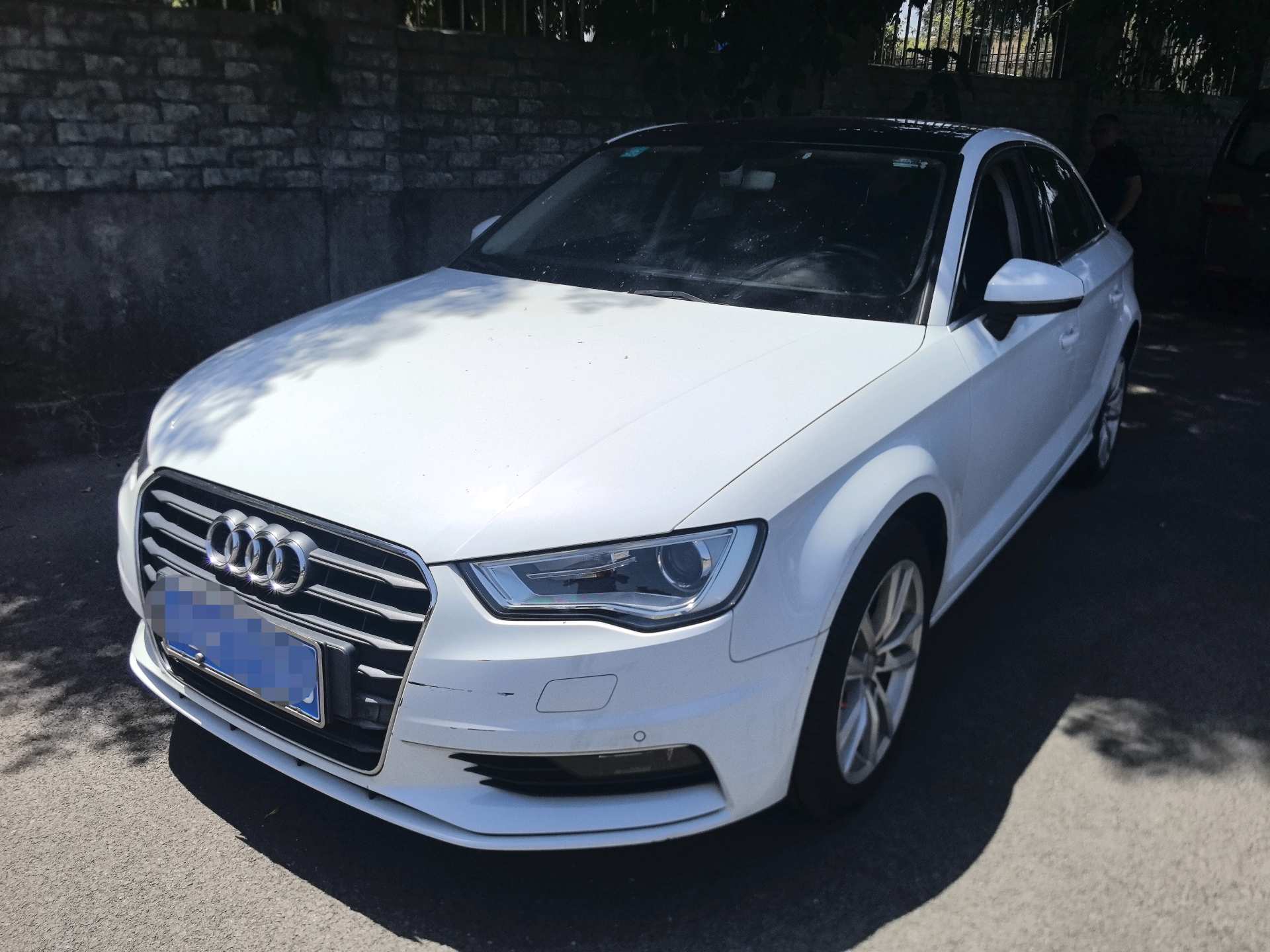 2016 2016 immagine di auto