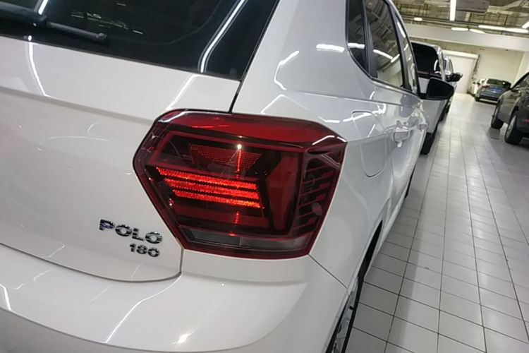 Volkswagen Polo 2020 car image #8