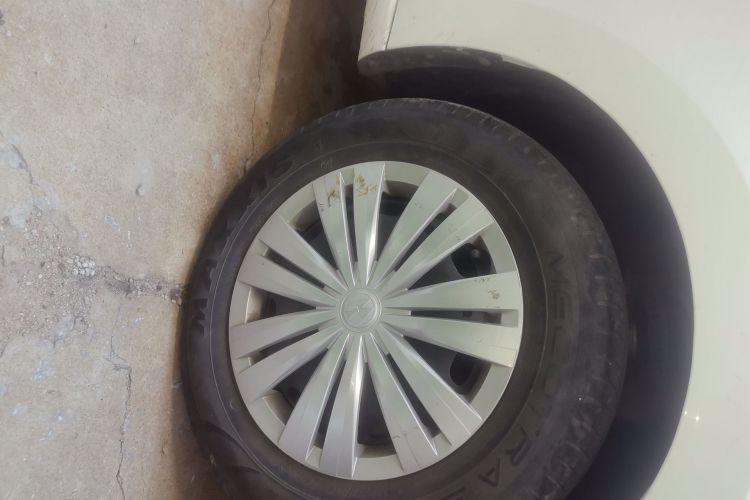 Volkswagen Santana 2018 car image #9