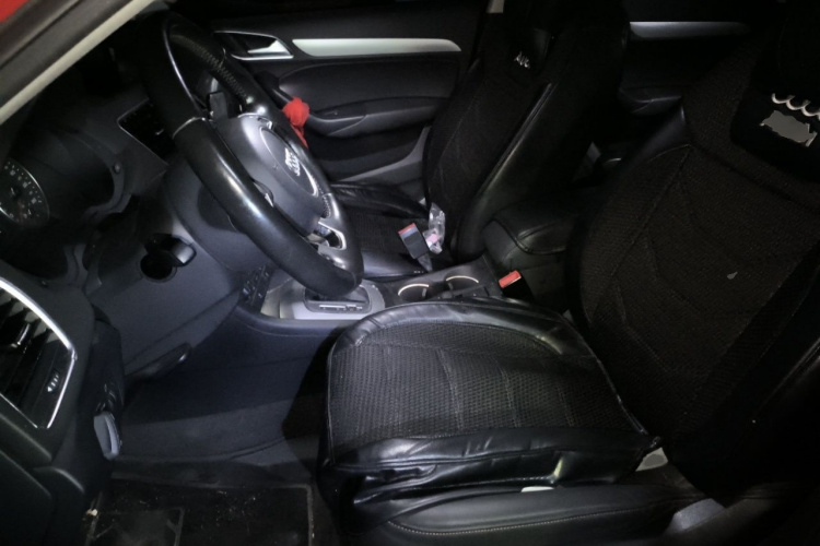 Audi Q3 2017 #19 Audi Q3 2017 car image #19