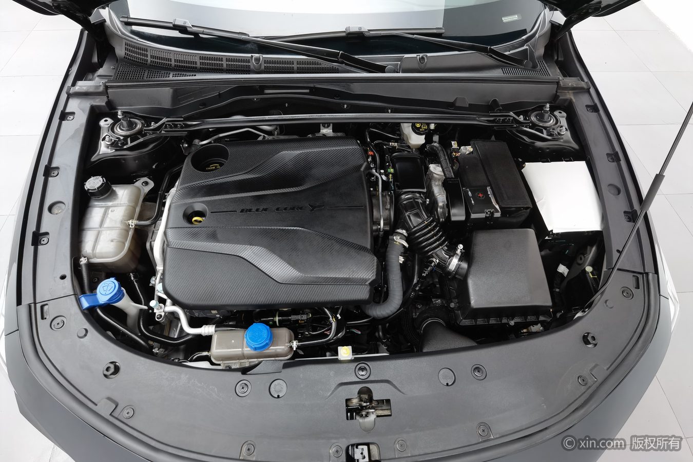 Changan UNI-V 2023 car image #18