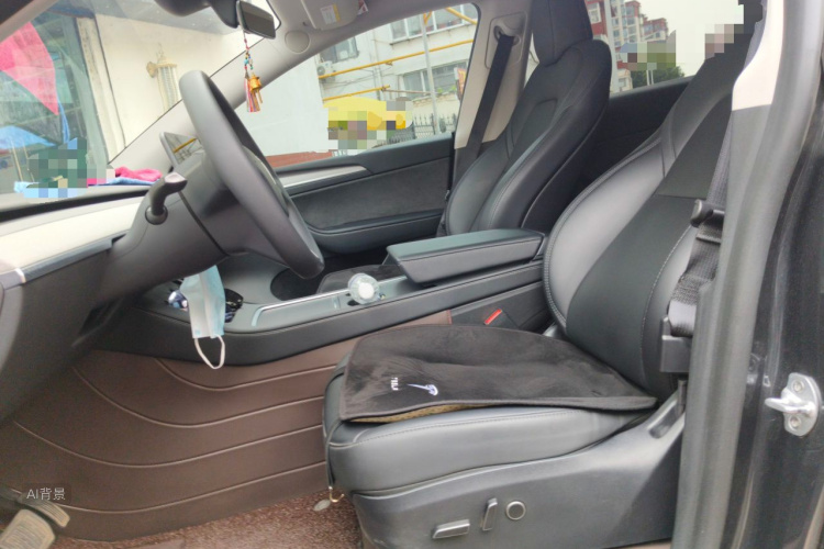Tesla Model Y 2025 #17 Tesla Model Y 2025 car image #17
