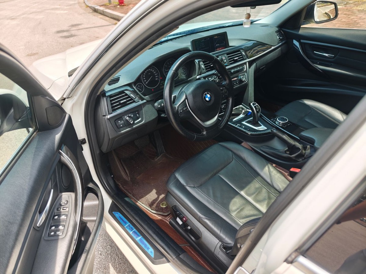 BMW 3 Series 2015 immagine di auto #6