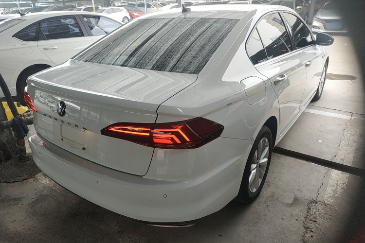 Volkswagen Bora 2021 car image #7