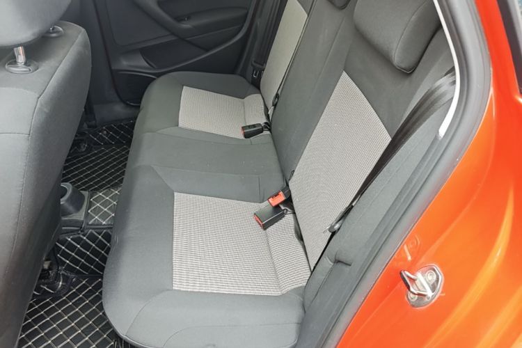 Volkswagen Polo 2018 car image #17