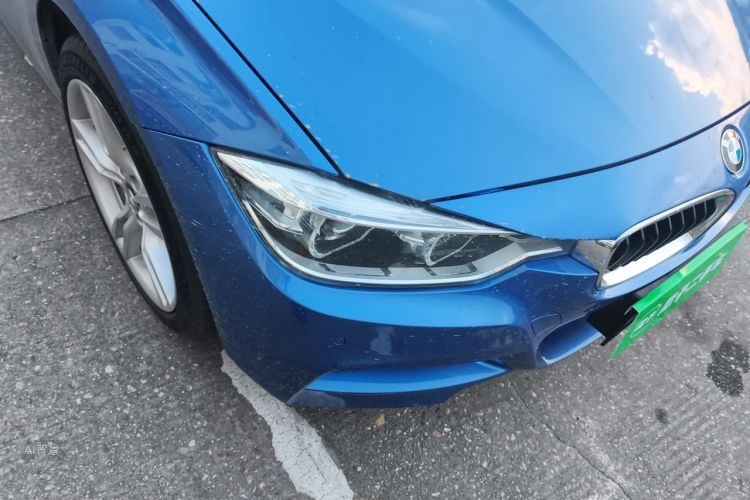 BMW 3 Series 2018 car image #8