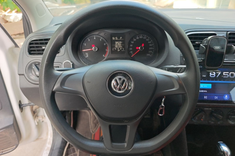 Volkswagen Polo 2019 #11 Volkswagen Polo 2019 car image #11