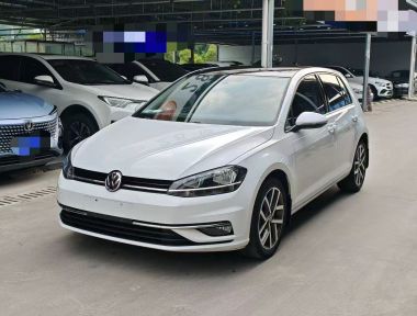 Volkswagen Golf 2020 car image 