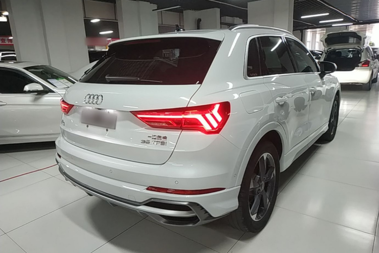 Audi Q3 2022 #7 Audi Q3 2022 car image #7