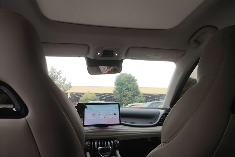 BYD Yuan Plus 2025 immagine di auto #18