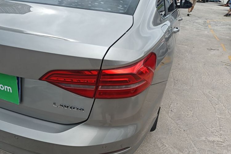 Volkswagen Lavida 2019 car image #8