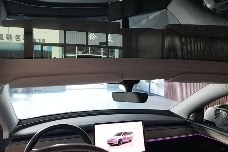 Tesla Model Y 2022 #18 Tesla Model Y 2022 car image #18