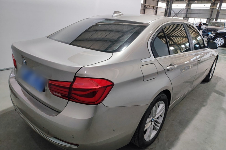 BMW 3 Series 2017 #7 BMW 3 Series 2017 car image #7