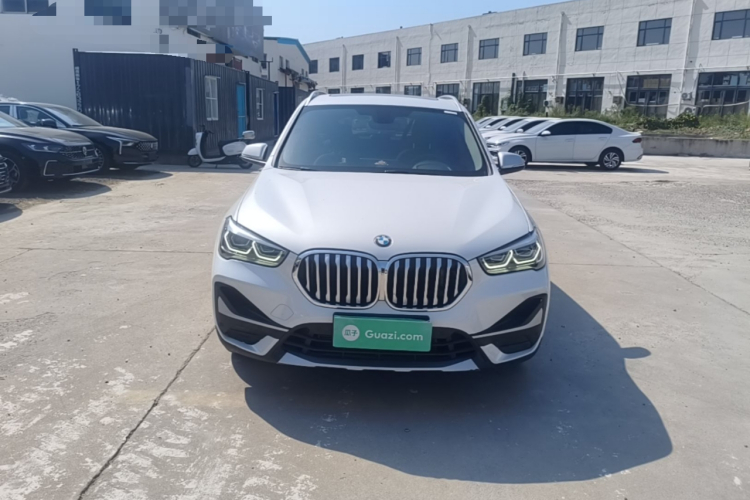 BMW X1 2023 car image #3