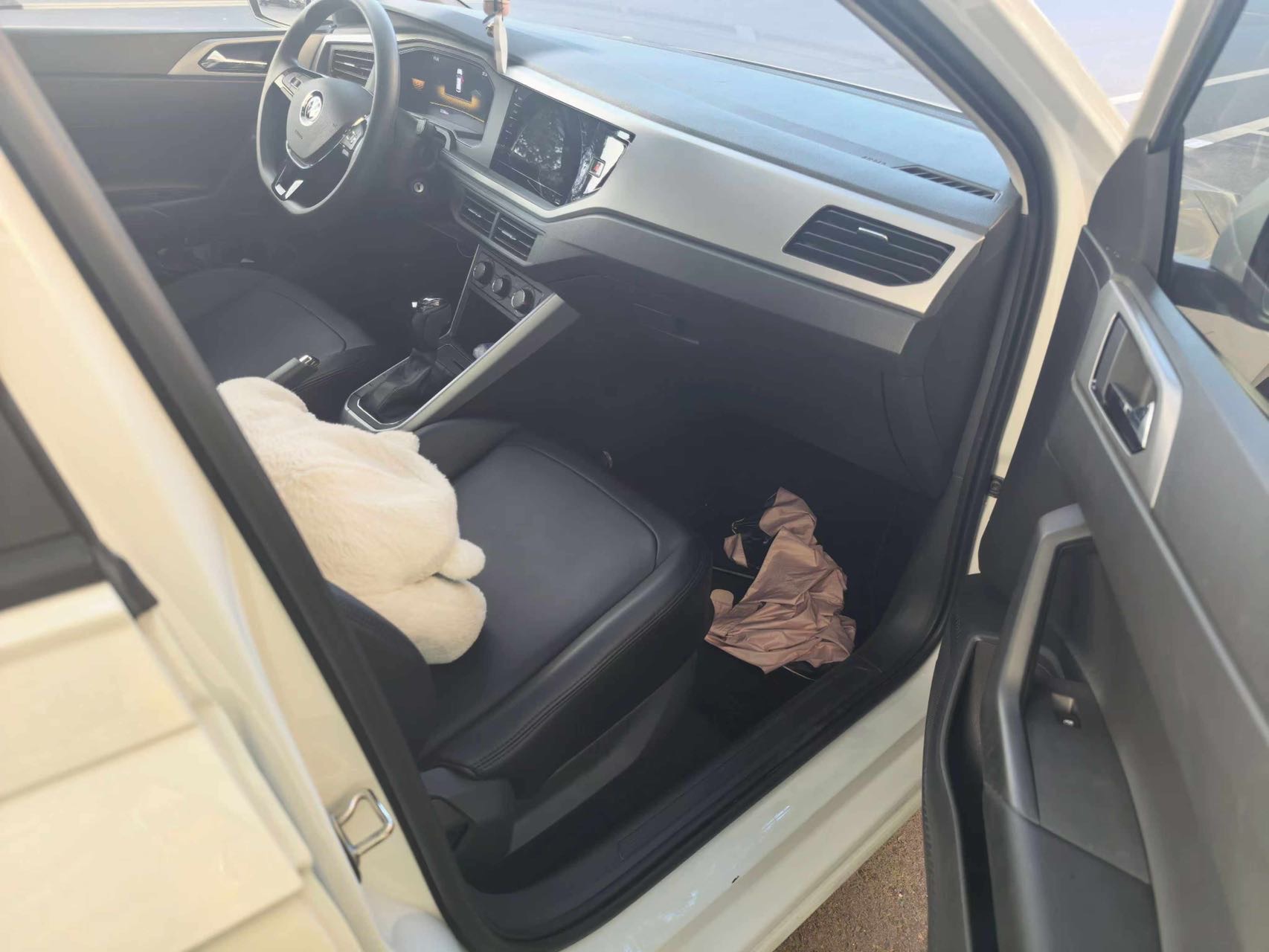 Volkswagen Polo 2023 car image #6