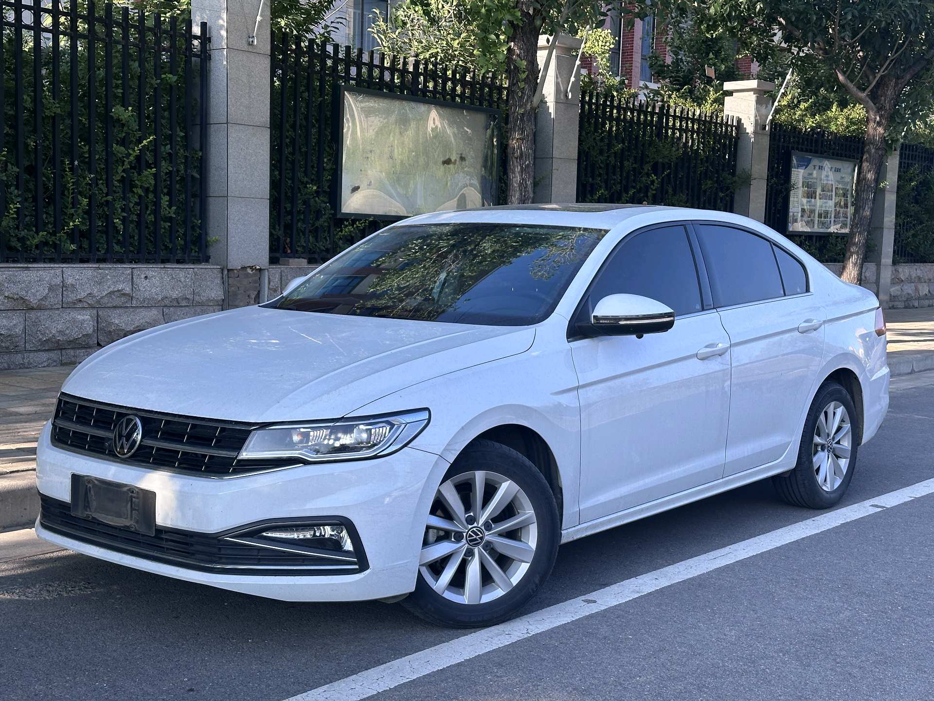 Volkswagen Bora 2021 car image 