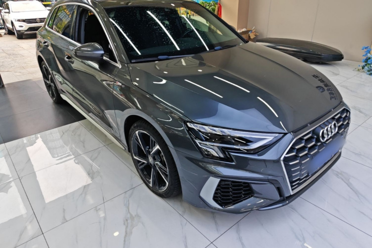 Audi A3 2022 immagine di auto #4