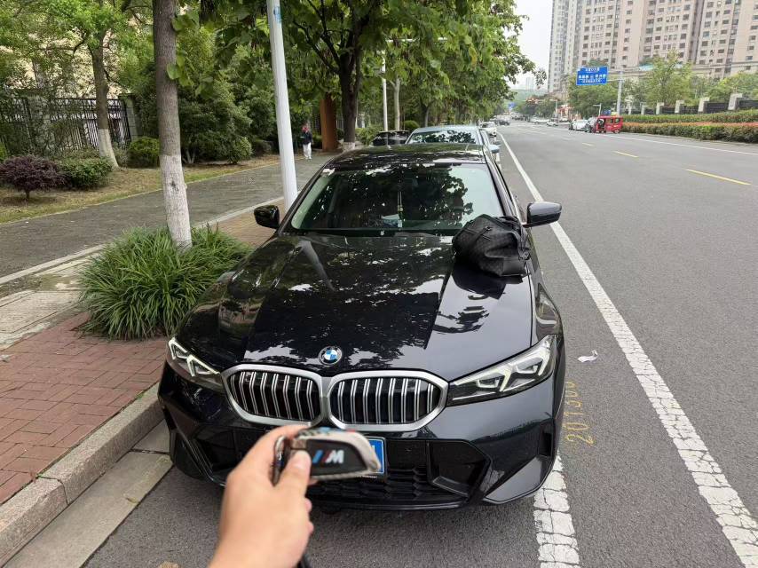 BMW 3 Series 2024 #2 BMW 3 Series 2024 car image #2