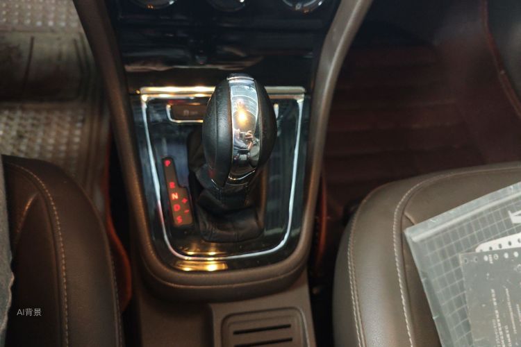 Volkswagen Bora 2014 car image #16