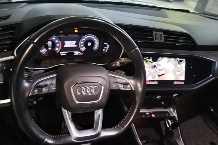 Audi Q3 2019 #11 Audi Q3 2019 car image #11