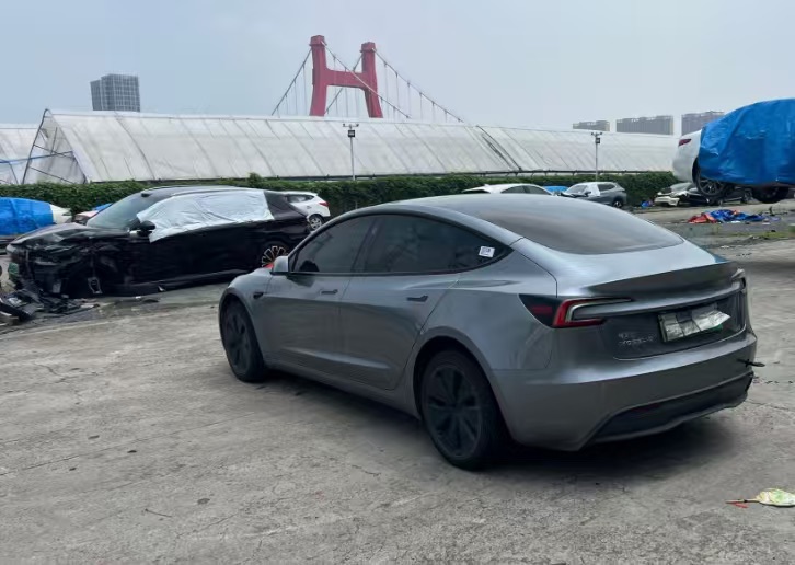 Tesla Model 3 2025 #2 Tesla Model 3 2025 car image #2