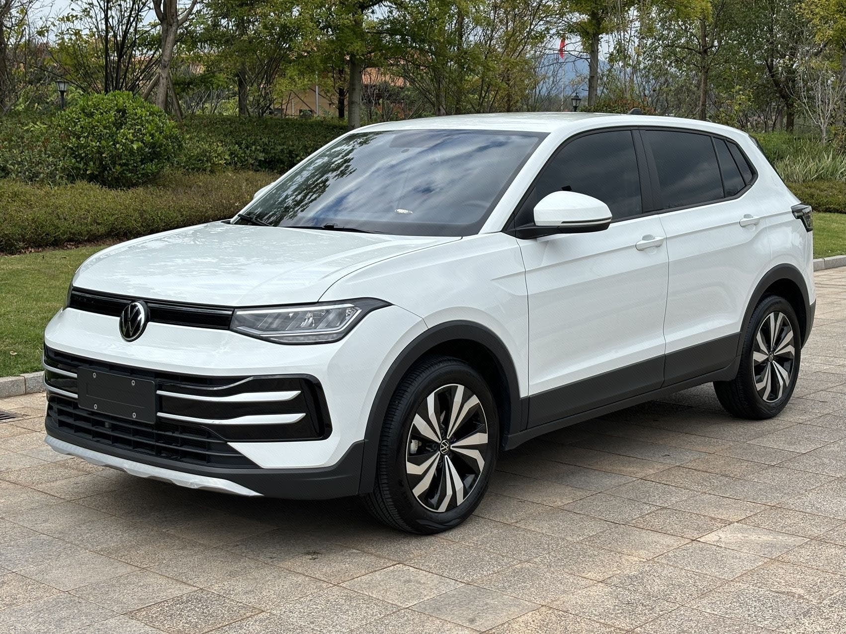 Volkswagen Tharu 2025 Volkswagen Tharu 2025 immagine di auto