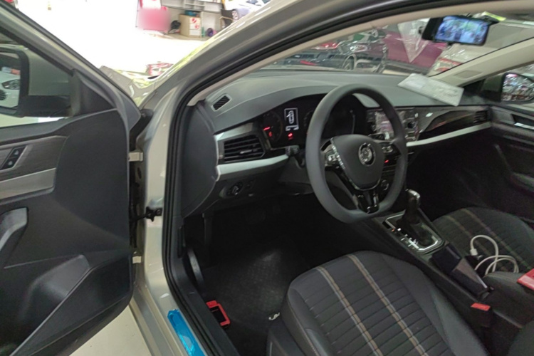 Volkswagen Lavida 2019 #16 Volkswagen Lavida 2019 car image #16