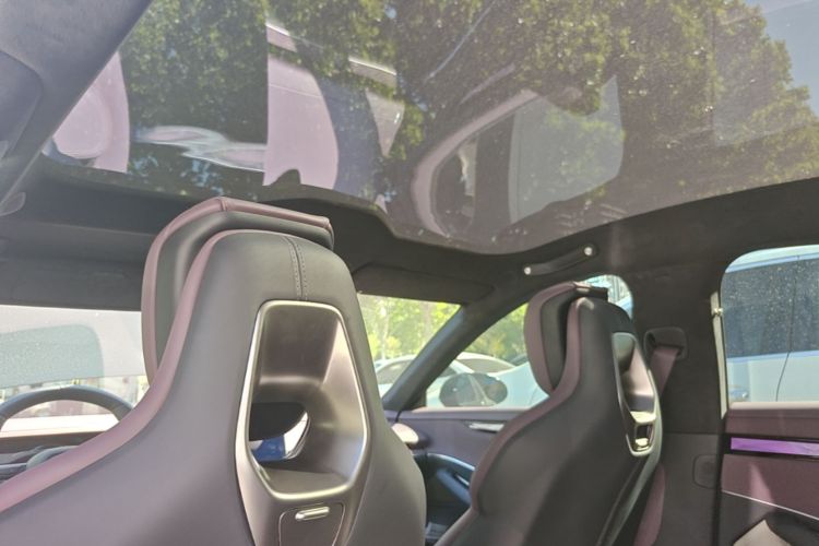 MI SU7 2025 immagine di auto #20