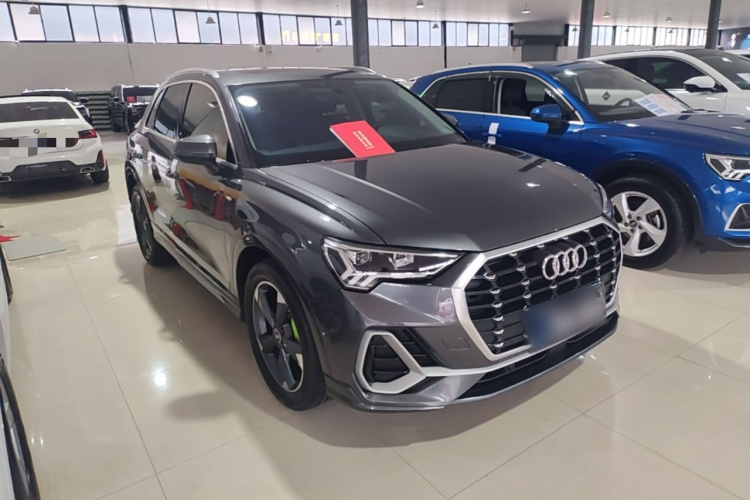Audi Q3 2023 #4 Audi Q3 2023 car image #4