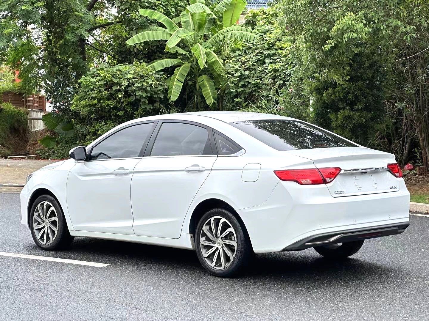GEELY Emgrand GL 2020 #4 GEELY Emgrand GL 2020 car image #4