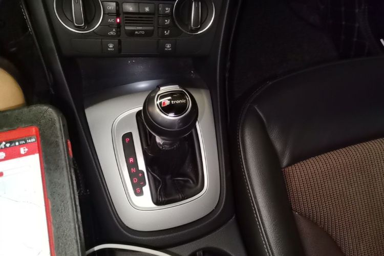 Audi Q3 2019 #14 Audi Q3 2019 car image #14